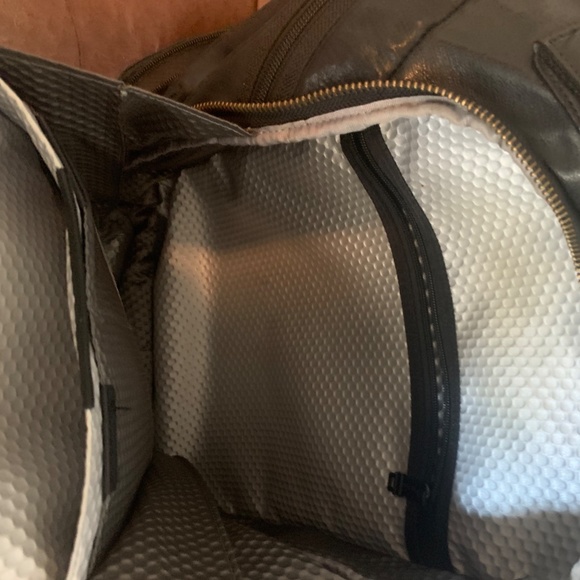 TUMI Men's Utility Backpack - Picture 6 of 7